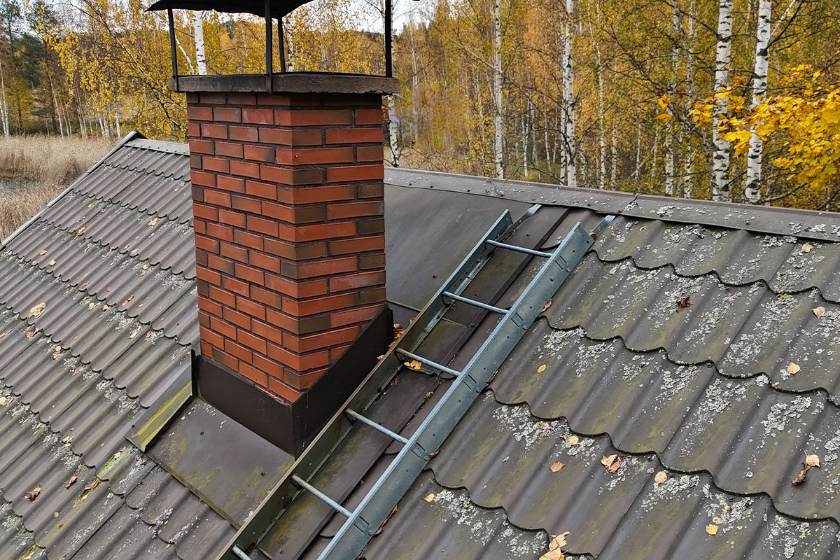 Omakotitalon, kesämökin tai muun rakennuksen katon korjaustyöt Himoksella asiantuntevasti 