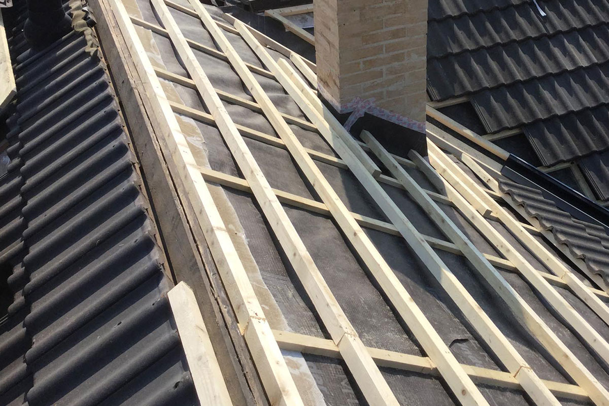 Aluskatteen korjaus Etelä-Karjala: Turvaa katon alusrakenteet tehokkaasti 