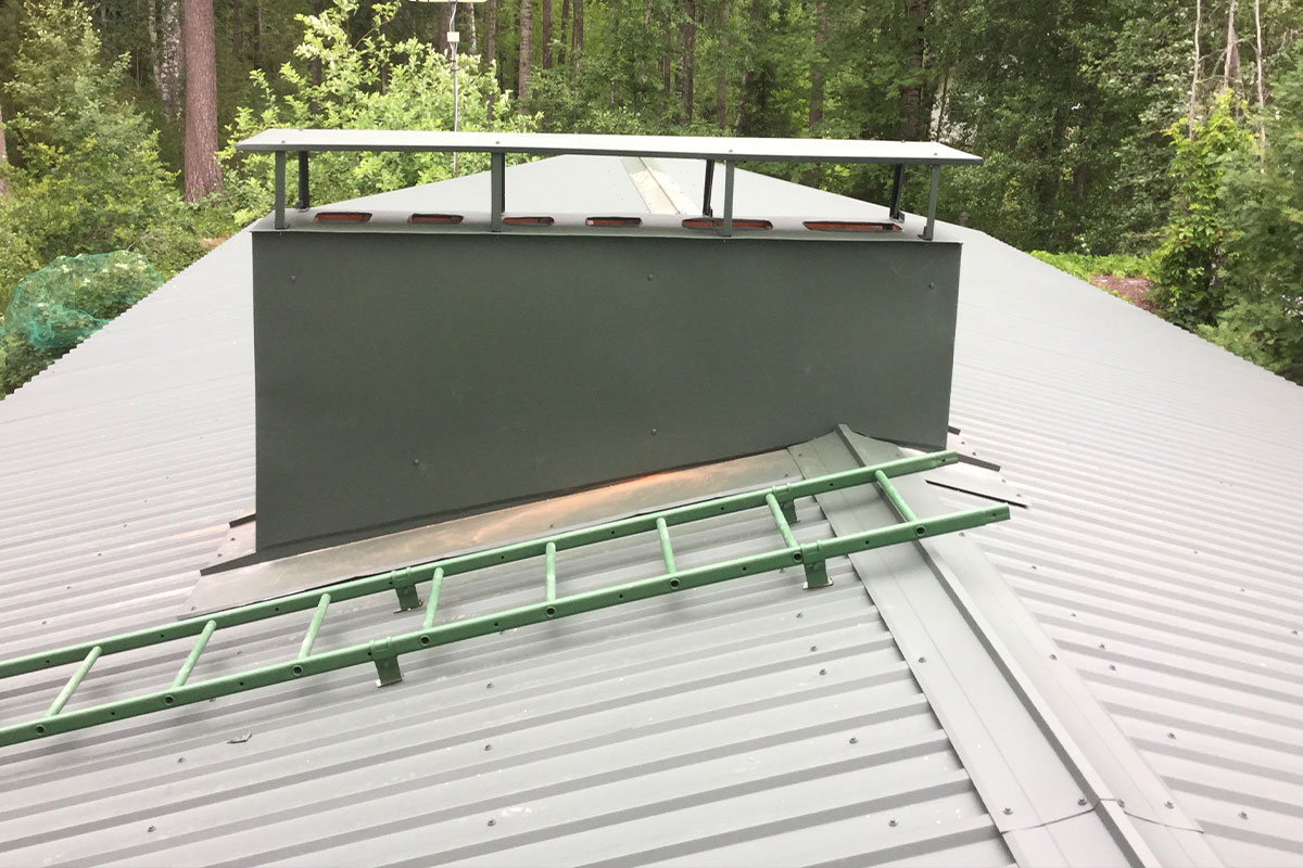 Omakotitalon tai kesämökin katon korjaus Etelä-Karjalassa huolella ja taidolla 