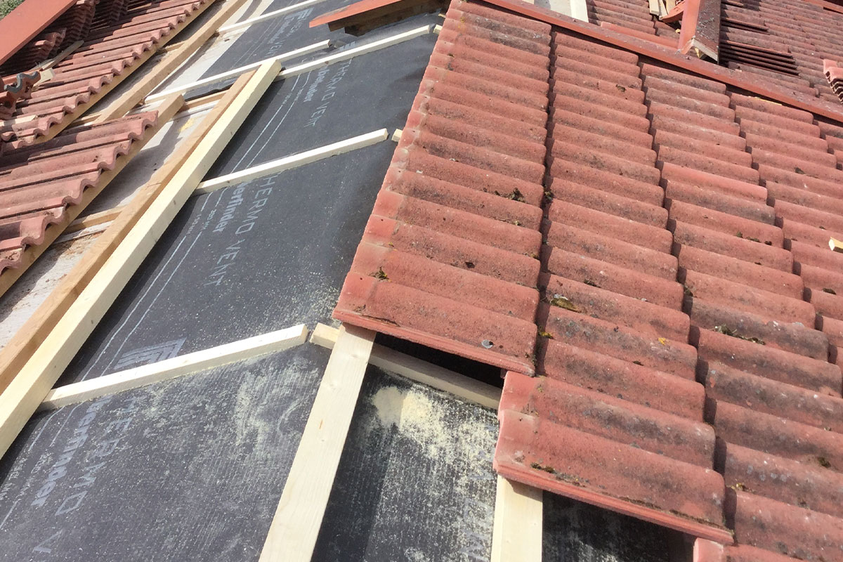 Tiilikaton korjaus Etelä-Karjala: Kestävä ja kaunis tiilikatto kuntoon nopeasti 