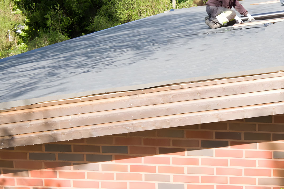 Huopakaton ja bitumikaton korjaustyöt Himangan alueella 