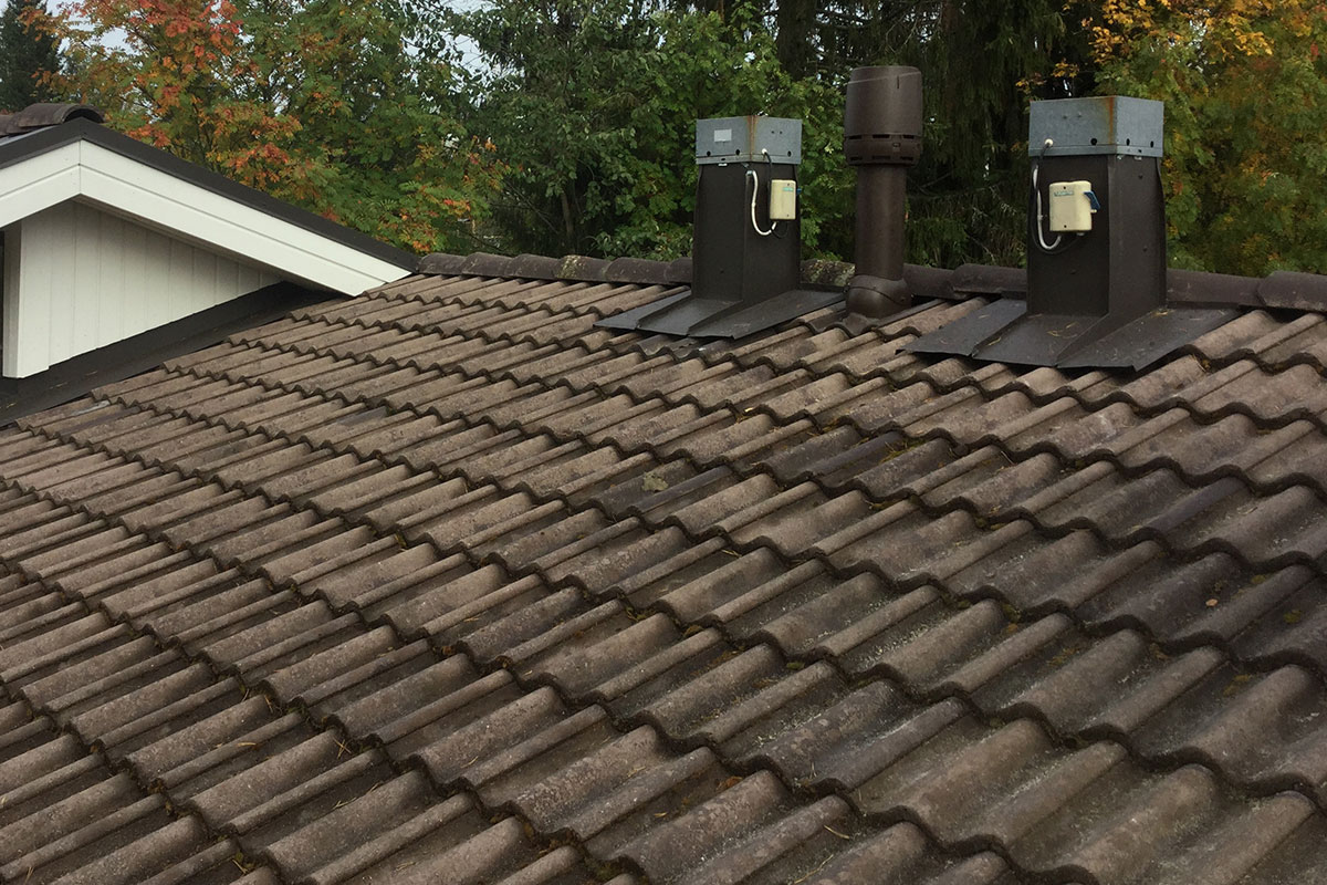 Tiilikaton korjaustyöt kestävällä lopputuloksella Honkajoen seudulla 