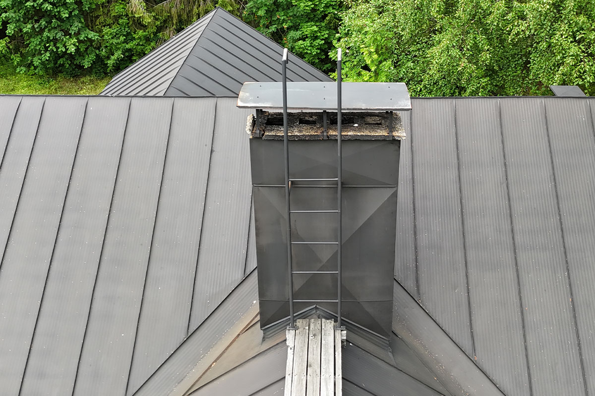 Huopakaton ja bitumikaton korjaus Hammarland – laadukasta kattotyötä saarella 