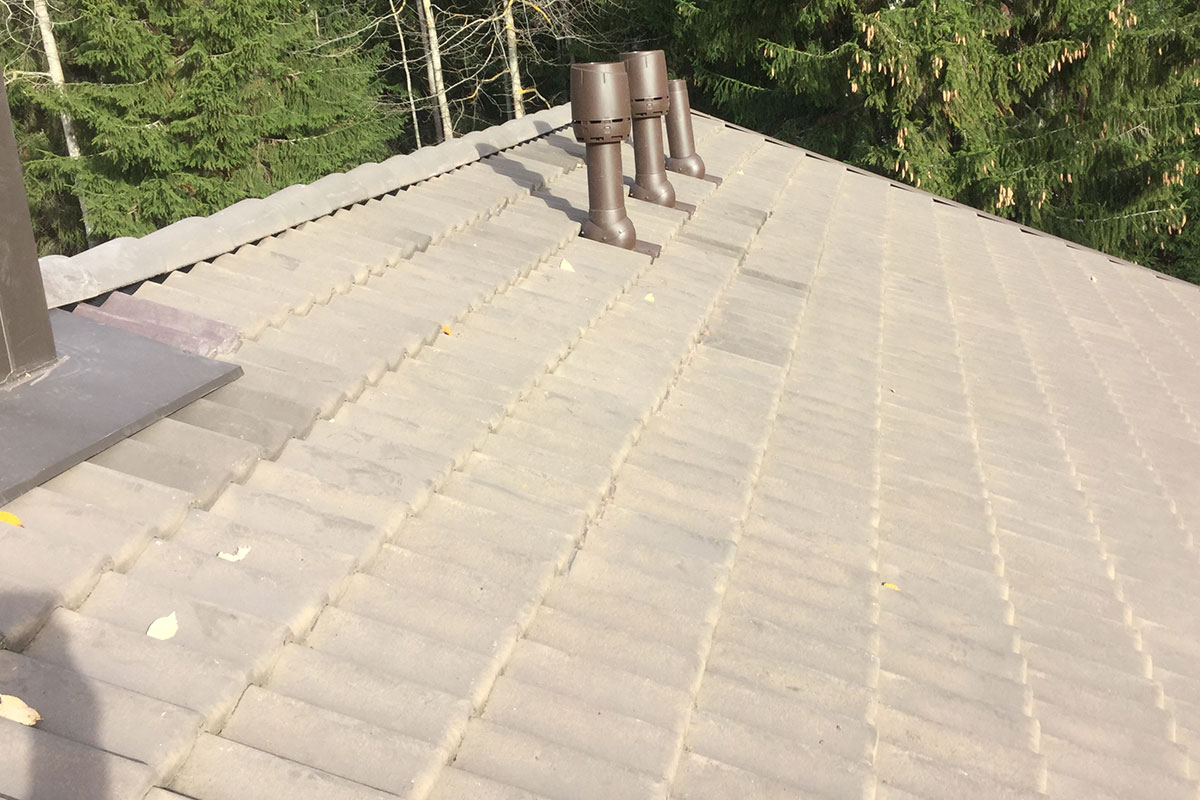 Tiilikaton korjaus Iisalmi – säilytä kattosi kauneus ja toimivuus