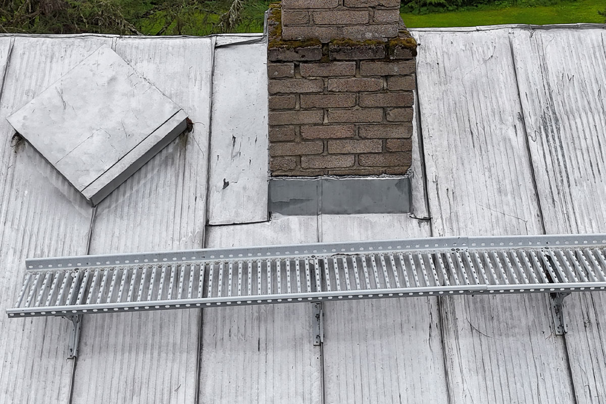 Omakotitalon, kesämökin tai muun rakennuksen katon korjaus Ellivuori – kokonaisvaltaiset ratkaisut 