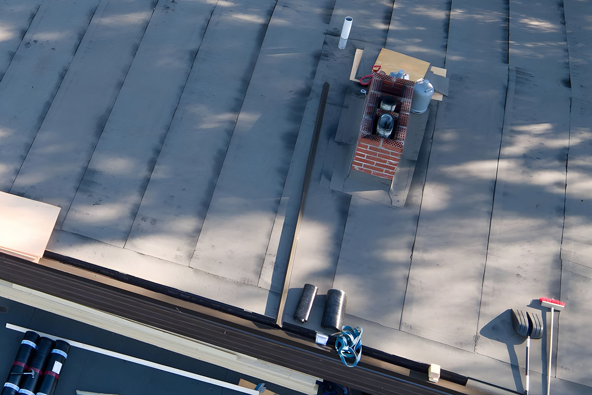 Huopakaton ja bitumikaton korjaus Joroinen – kestävä ratkaisu kattosi suojaamiseksi. 