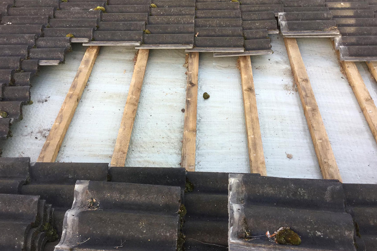 Tiilikaton korjaus Jalasjärvi – pitkäikäiset ja kestävät tiilikattokorjaukset 